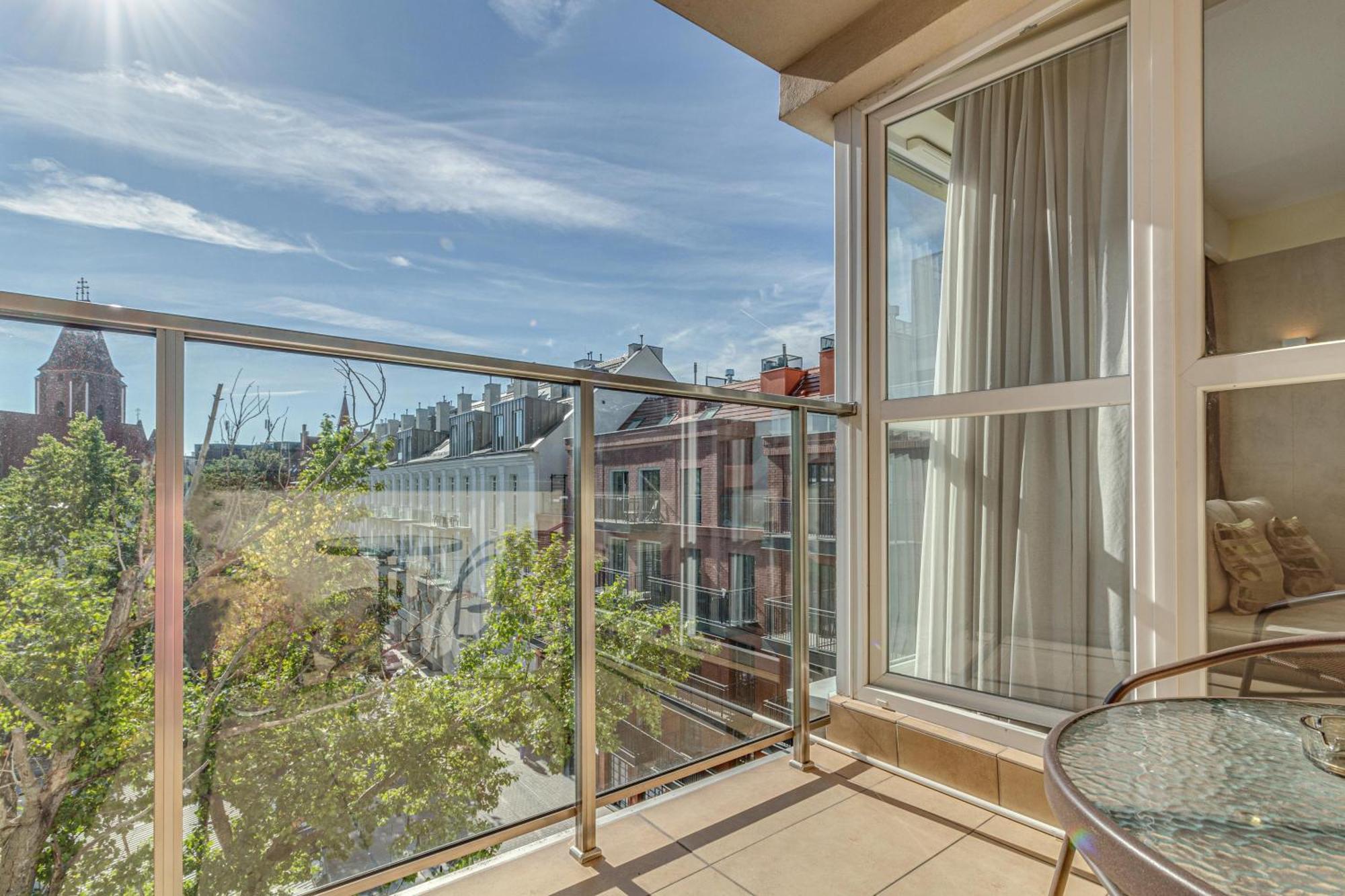 Rentplanet - Apartament Wszystkich Swietych Wrocław Kültér fotó